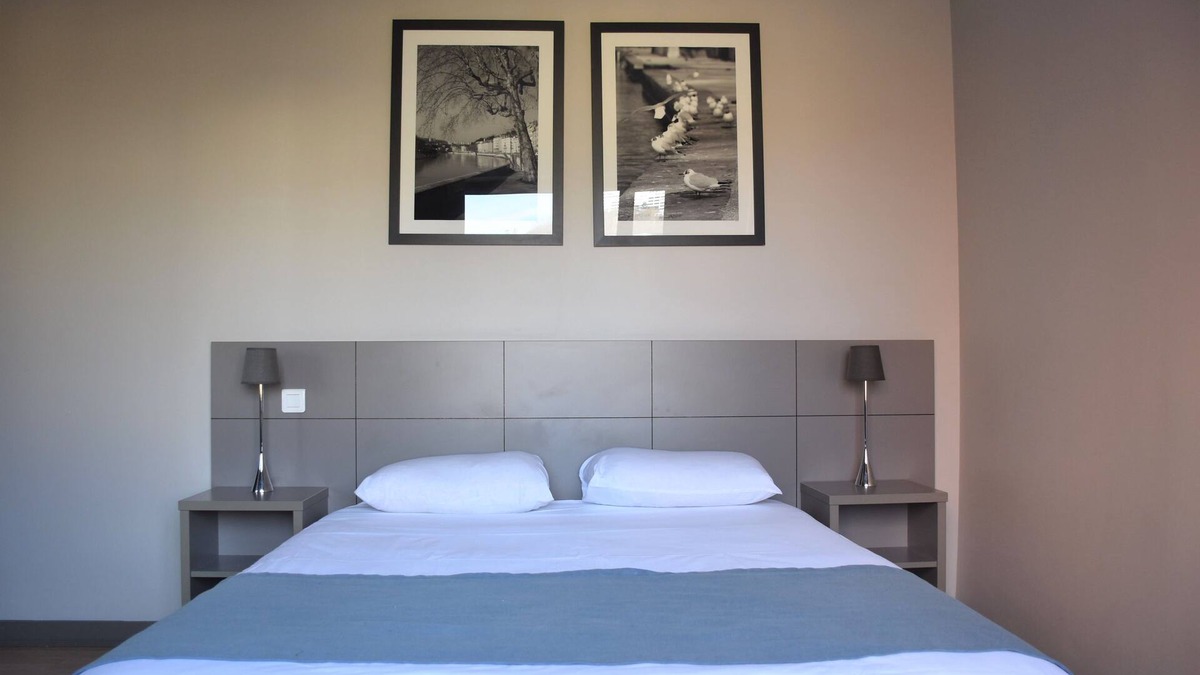 9th Arrondissement Apartment | À 20 min du centre-ville | Chambre moderne + WiFi