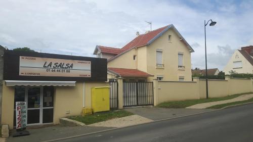 Thieux Bed & Breakfast | À 7 minutes de l'aéroport CDG 1