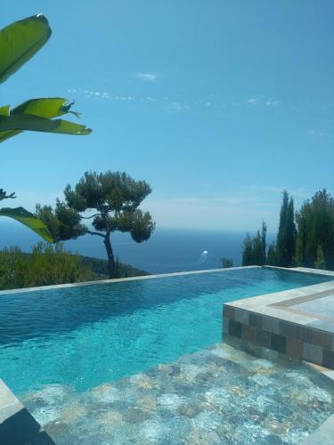 Eze Apartment | Èze - Appartement dans bas de villa avec piscine près de Monaco