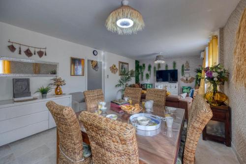 Saint-Egreve Apartment | Évasion Thailandaise - Feng Shui - Parking