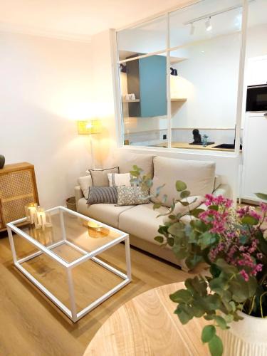 San Francisco-Ribera Apartment | Évoca Home