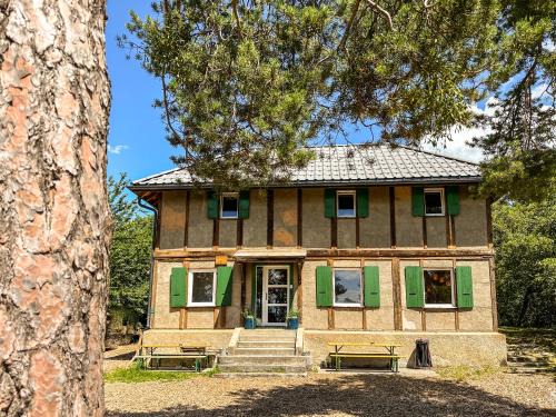 Chalais Ski Chalet | Ô Bercail Gîte de basse montagne 7' de vercorin