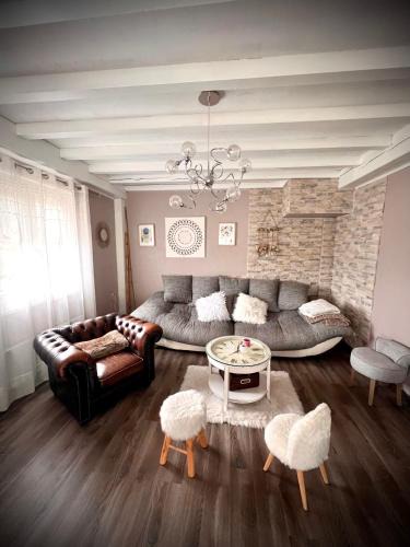 Ornans Apartment | Ô Nid Douillet