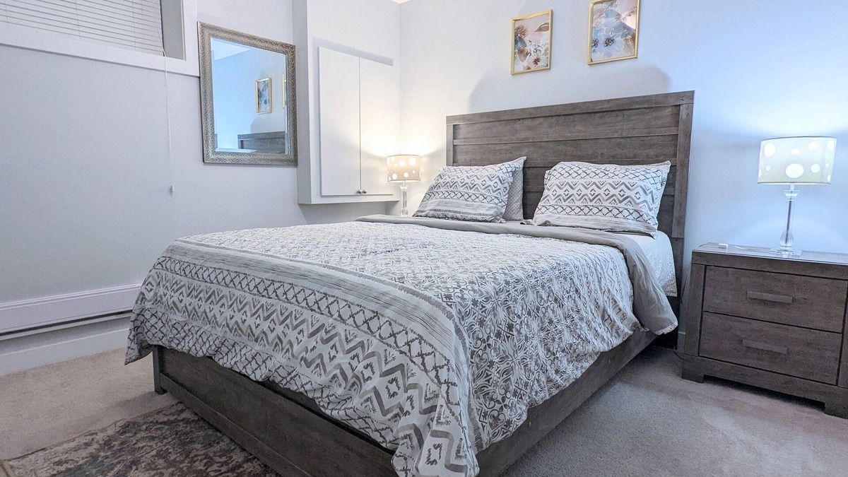 Stonebridge House | Über-clean, cozy, private suite - Stonebridge