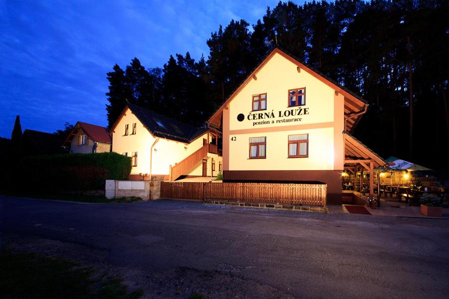 Branzez House | Černá louže