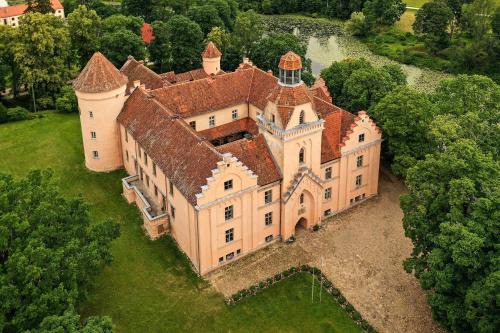 Regi House | Ēdoles Pils