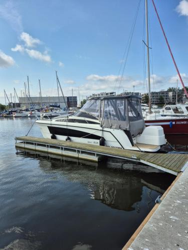 West Pomeranian Voivodeship Boat Rental | ŁÓDŹ MOTOROWA BALT 818 TYTAN Lucky Star STAR SZCZECIN