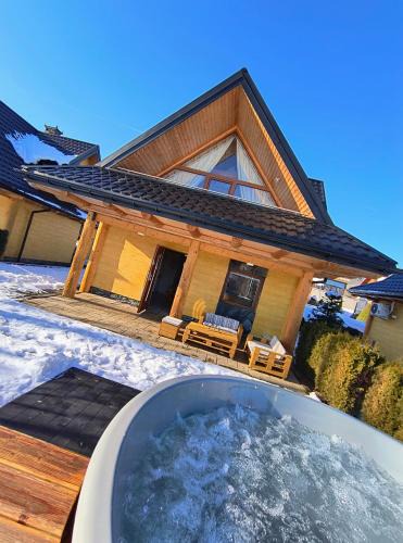 Polanczyk Ski Chalet | Łykolańczyk-Chatki z JACUZZI
