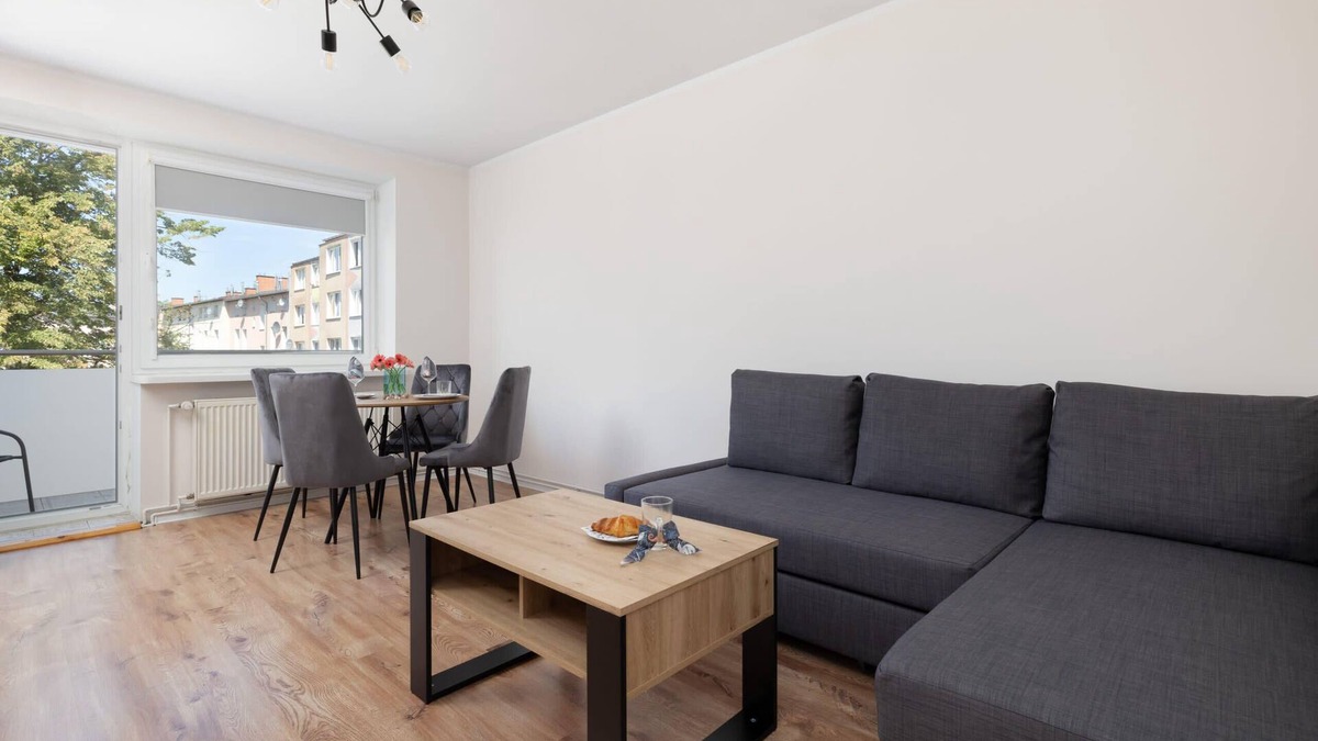 West Pomeranian Voivodeship Apartment | Źródlana 5C | Elegant Apartment | Desk