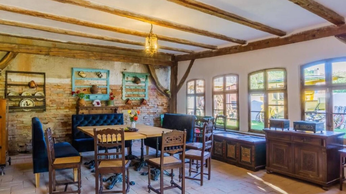 Danes House | Șura din Seleuș