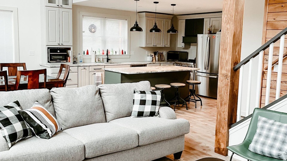 Eidelweiss Village House | ʕ ᴥ ʔ Mountain views, minutes to beaches, family friendly, close to N Conway.