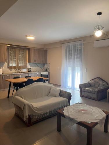 Platanitis Apartment | Αγγελική Τριβήλου