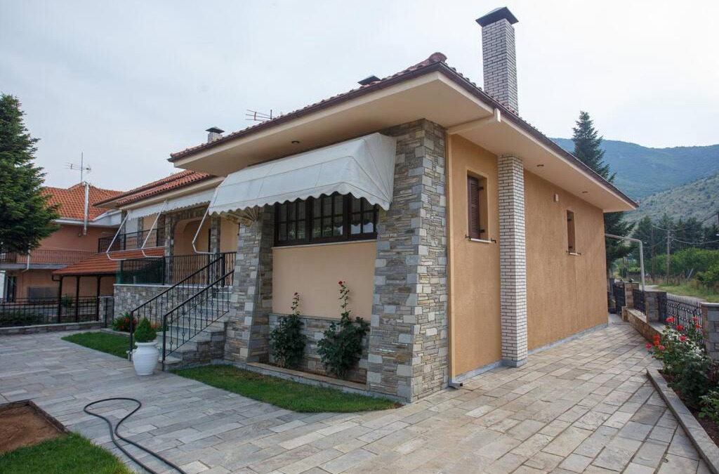 Kozani Villa | Βίλα για όλες τις εποχές του χρόνου