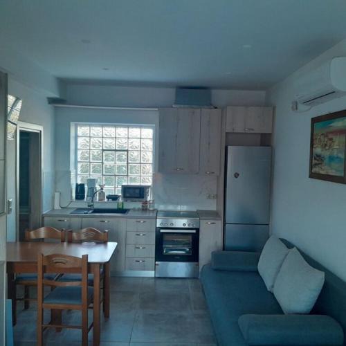 Sminos Apartment | Ιχνηλάτες