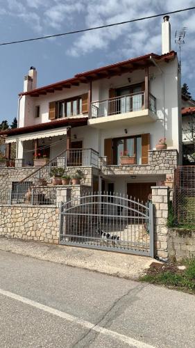 Pavliani House | Ξύλο & Παράδοση