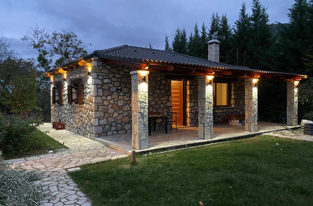 Diava House | Το πετρινο σπιτι του Καστρη! Με θεα τα Μετεωρα
