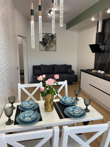 Rivne Apartment | Авторський ремонт Апартаменти біля Щасливого,поруч озеро