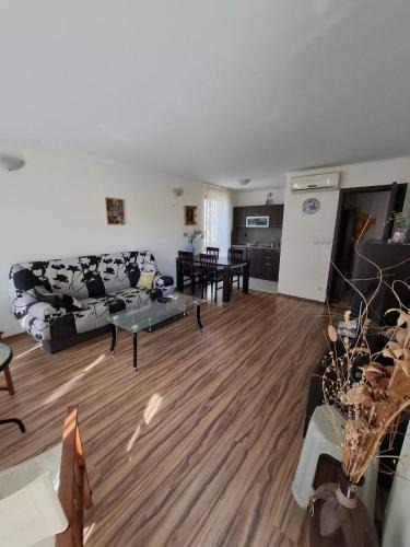 Sunny Beach Apartment | Апартаменти Тарантула