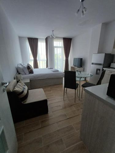 Hisarja Apartment | Апартамент - Студио Престиж 2