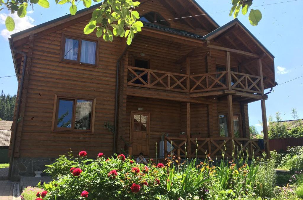 Vorokhta House | Барви Карпат