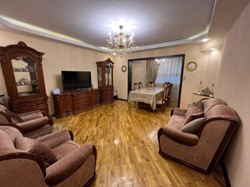 Tashkent Apartment | В центре города трёхкомнатная квартира!