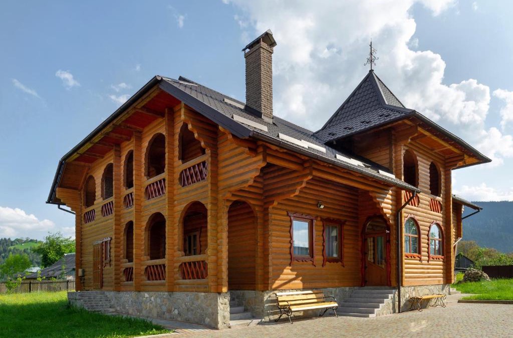 Verkhovyna Cabin | Гостинний двір КАРПАТІЯ, Верховина
