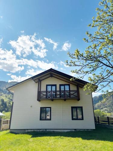 Roztoky Apartment | Гірська роса