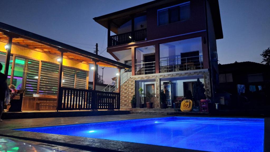 Dalgopo House | Запряновата къща