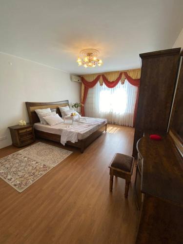 Aktau Apartment | Изумрудный стиль