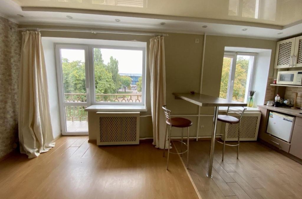 Degtyari Apartment | Квартира в центрі Світлі мрії Avenue Myru35