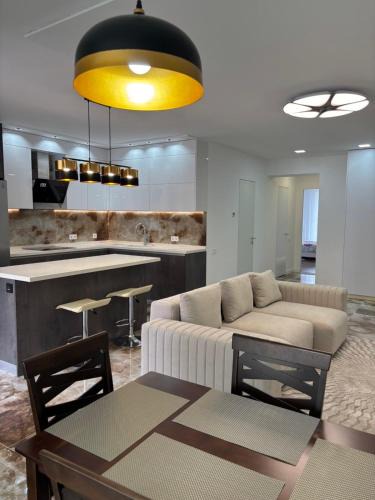 Chornomorsk Apartment | Квартира премиум класса у побережья 80кв