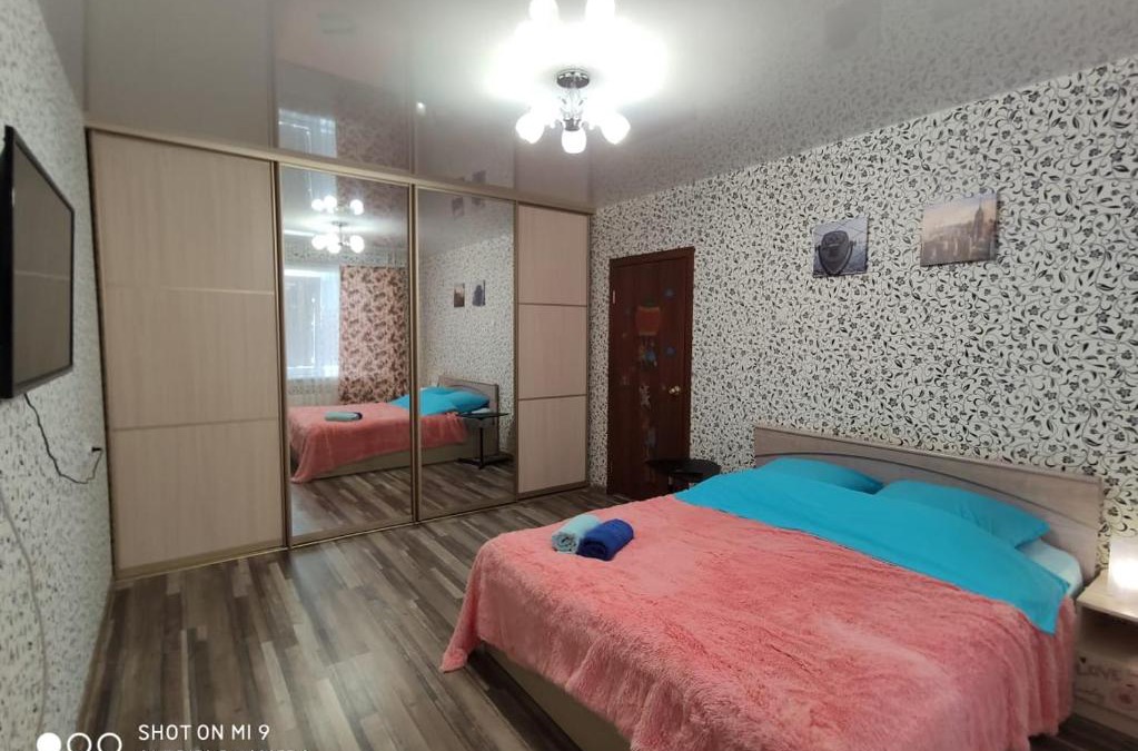 Leninskiy Apartment | Квартира рядом с МНТК им Федорова, Титова 234-1