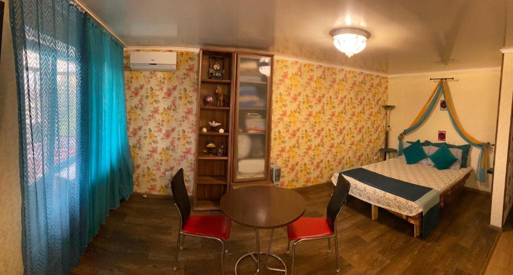 Mariupol Apartment | Квартира-студия в стиле винтаж в центре Мариуполя