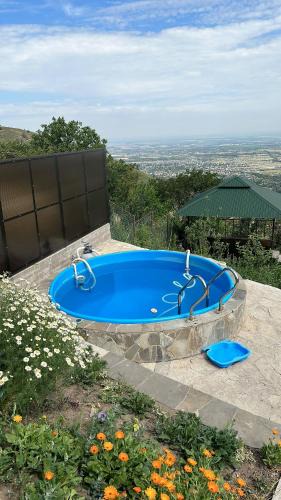 Tuzdybastau House | Коттедж с баней и бассейном