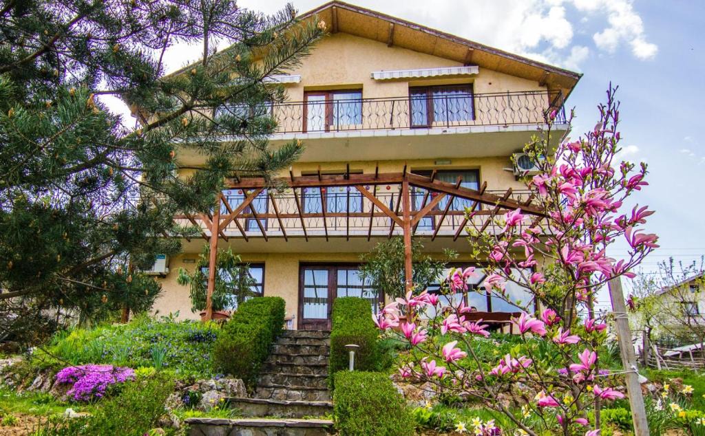 Apriltsi House | Къща за гости "Вила Релакс"