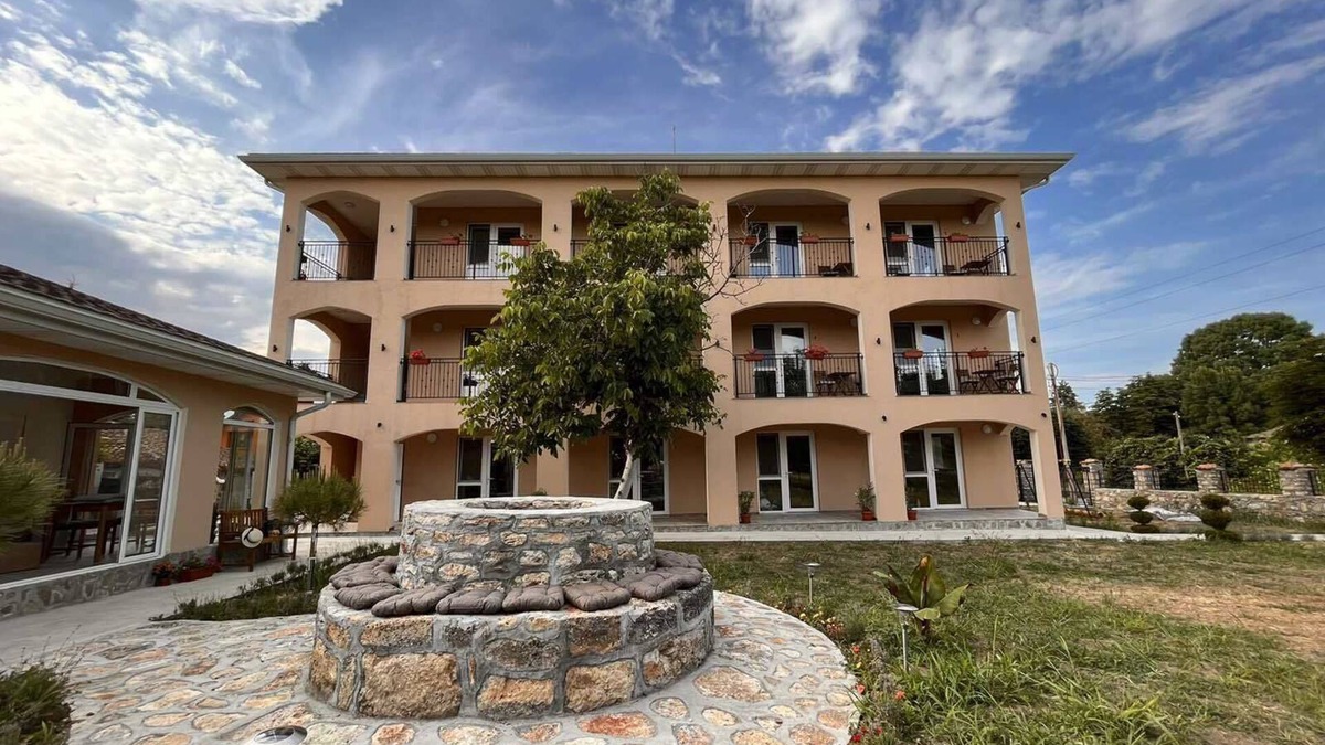 Krapets Apartment | Къща за гости Крапец е новопостроена и се намира в централната част на с.Крапец.