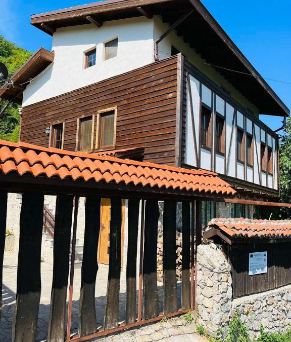 Skrino Villa | Къща за гости Под Манастира