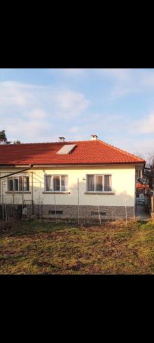 Kazanlak Apartment | Къща за гости Стената до язовир Копринка