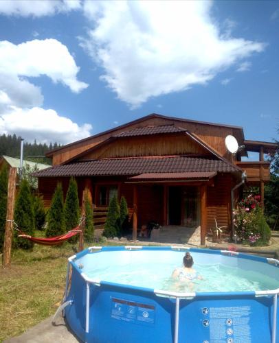 Verkhovyna House | Лісова пісня