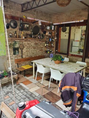Tbilisi Apartment | Ниниа сад