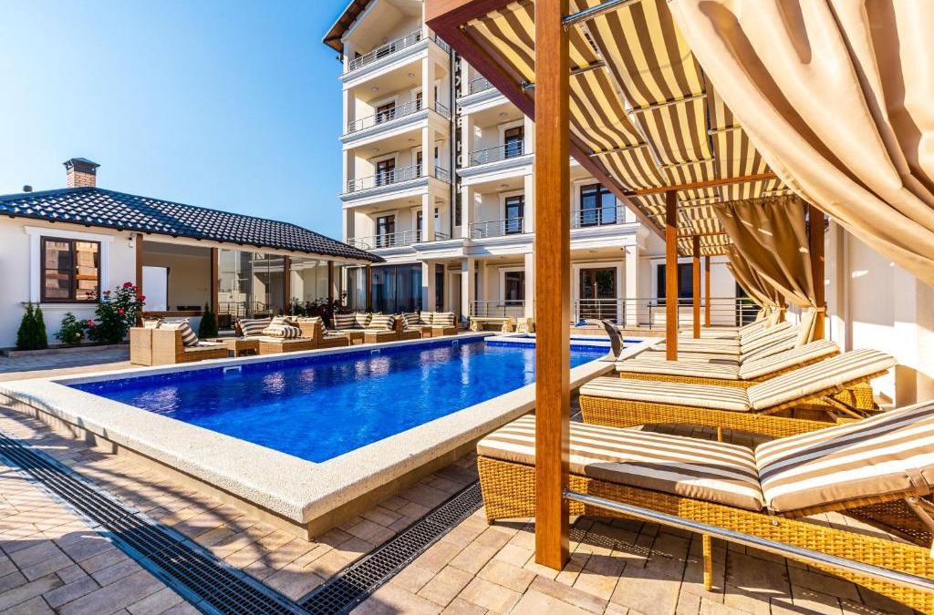Kabardinka Hotel | Отель Южные Ночи
