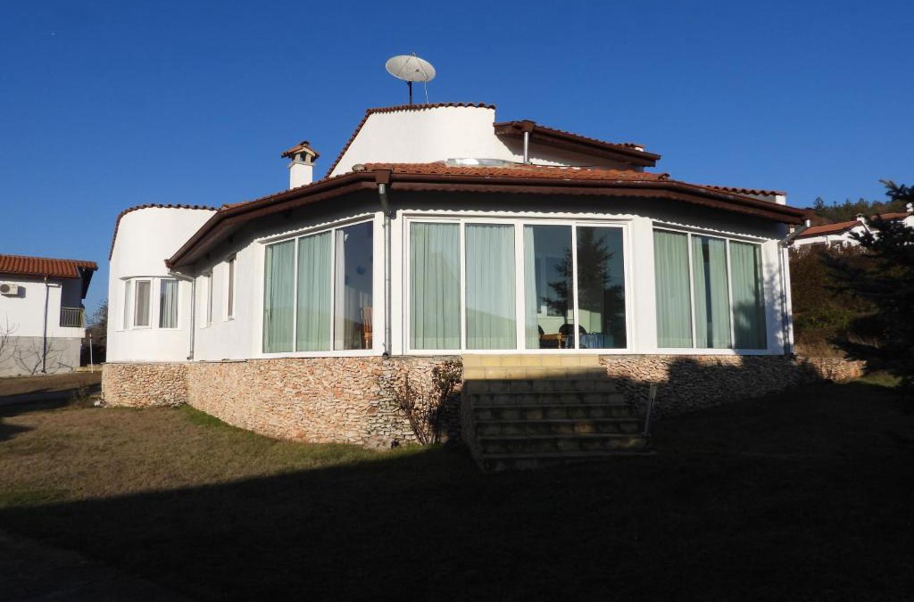 Obrochishte House | Приятна къща за почивка Караколев 2