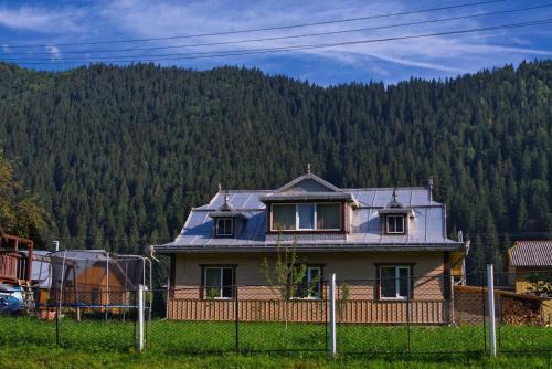 Snidavka House | Садиба Там де гори