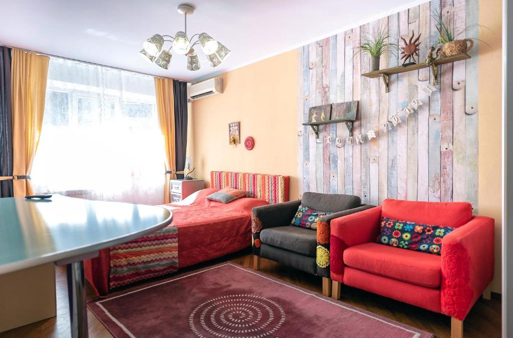 Sochi City Centre Apartment | Семейное гнездо с «приветом»