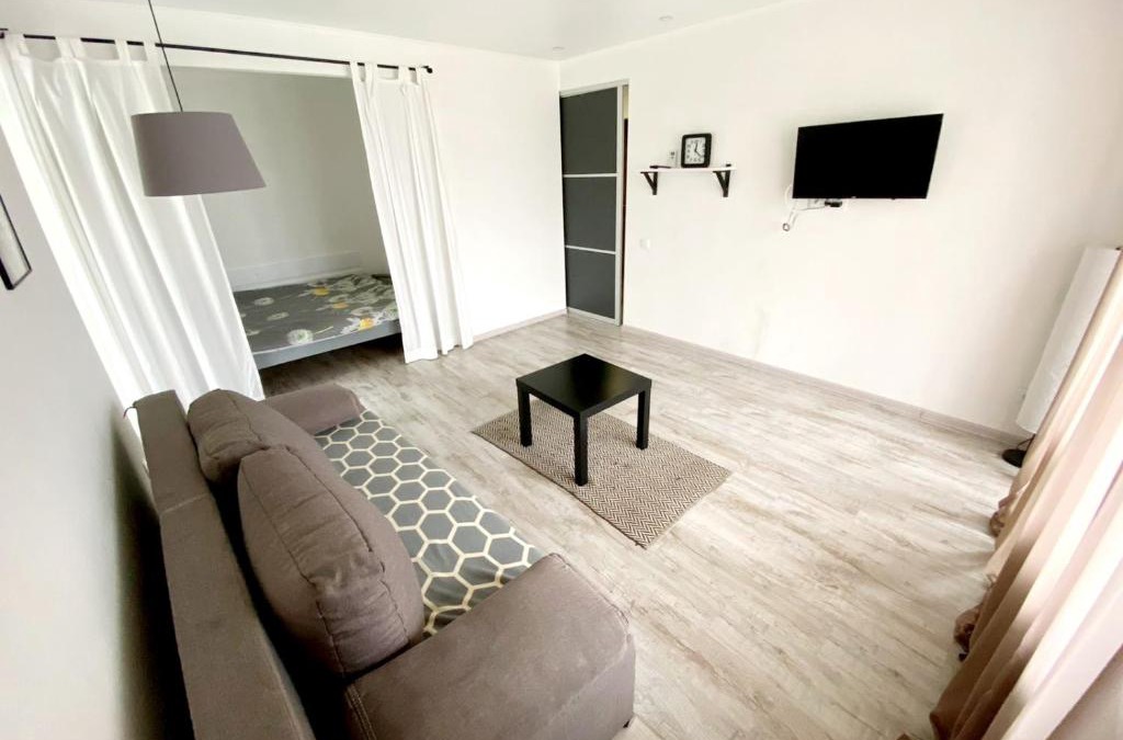 Babushkins'kyi district Apartment | Стильная квартира в светлых тонах