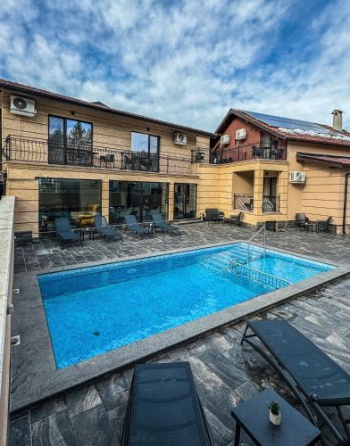 Strelcha Hotel | Стоичковата къща гр. Стрелча