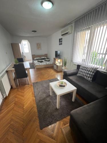 Sandanski Apartment | Студио Рози апартамент
