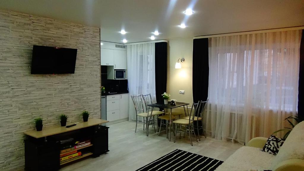 Veliky Novgorod Apartment | Трёхкомнатная квартира у Кремля в краткосрочный найм