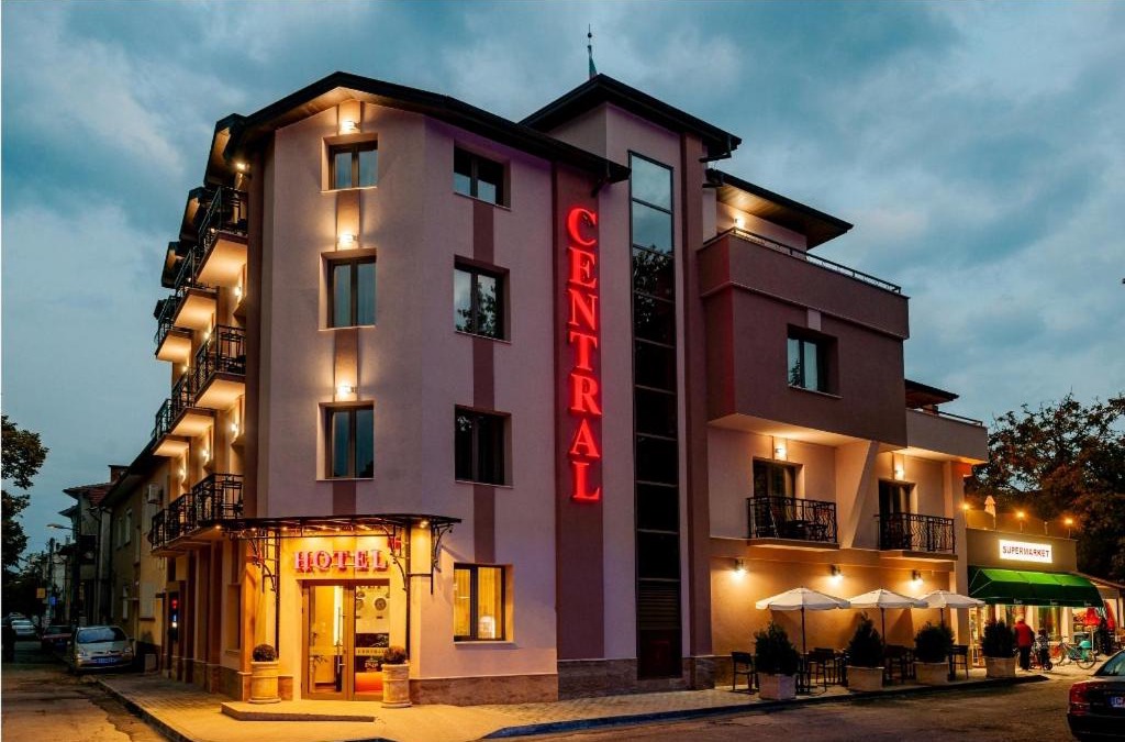 Pavel Banya Resort | Централ хотел и СПА