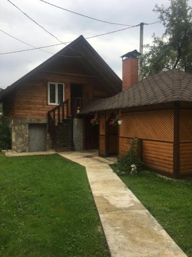 Sheshory House | Шепіт лісу